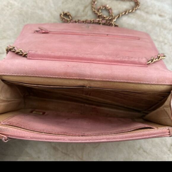 AUTHENTIC VINTAGE CHANEL TIMELESS CAVIAR LEATHER PINK WALLET ON CHAIN - Picture 11 of 11